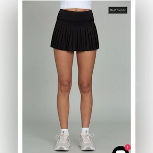 Gold Hinge Black Pleated Mini Tennis Skirt